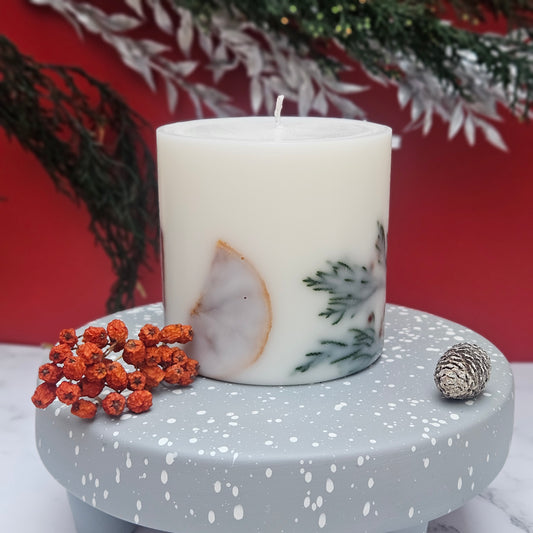 Winter Embrace Botalical Candle